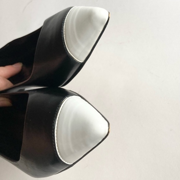 Truth or Dare by Madonna Black Leather White Patent Leather Cap Toe Flats size 8 - Picture 14 of 15